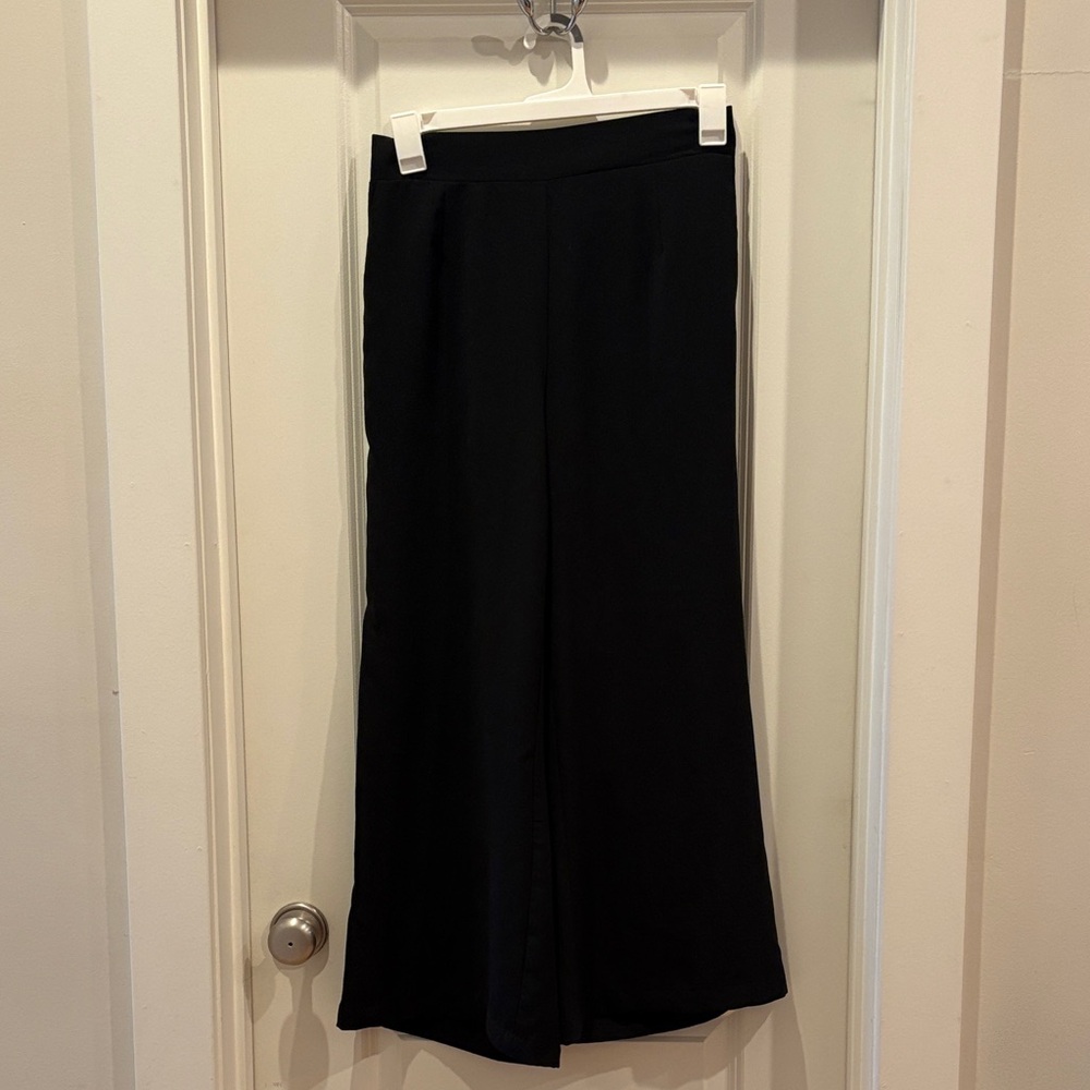 Elegant Black Wide-Leg Pants